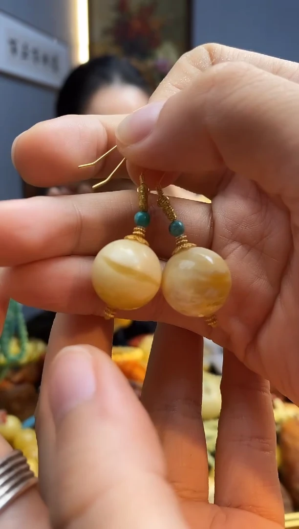 琥珀未镶嵌耳饰耳饰 微微瑕