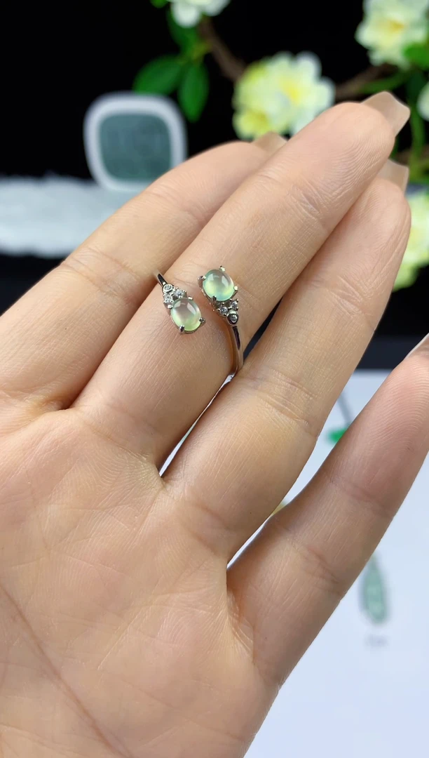 翡翠戒指未镶嵌翡翠1