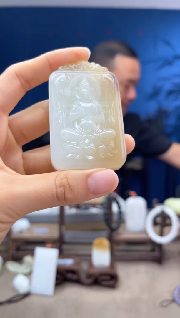 和田玉未镶嵌颈饰1