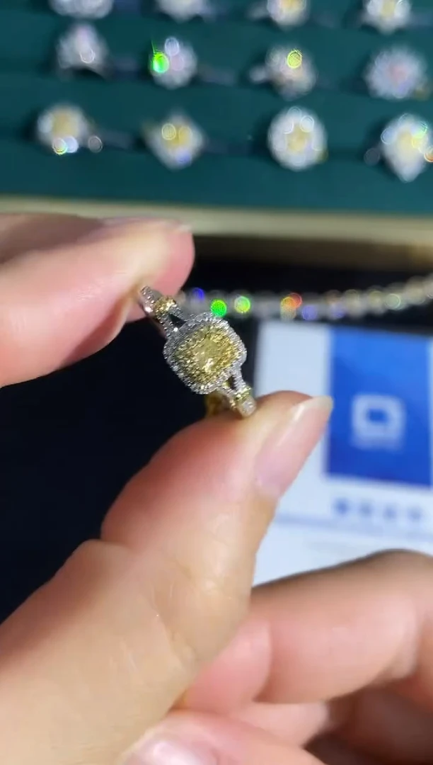 18K金镶嵌戒指钻石123