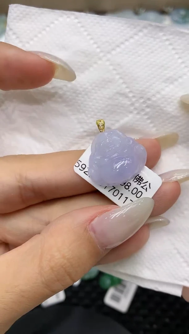 颈饰18K金镶嵌翡翠111111111111