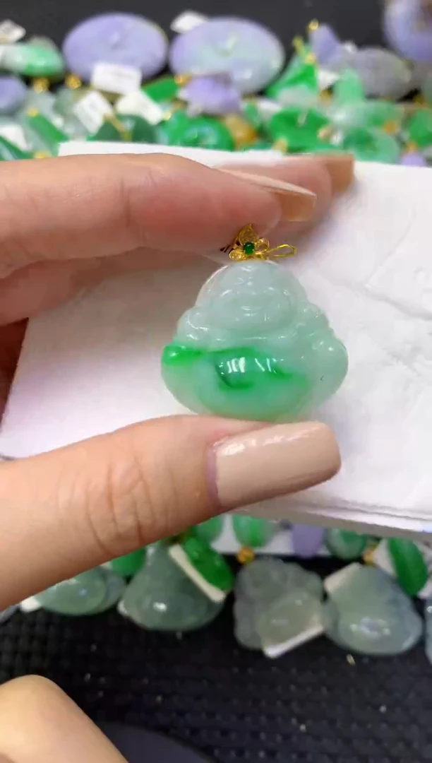 颈饰18K金镶嵌翡翠天然缅甸翡翠A货