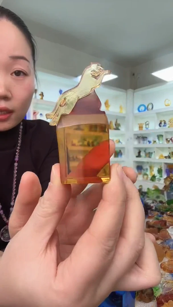 手工艺品琉璃小豹子