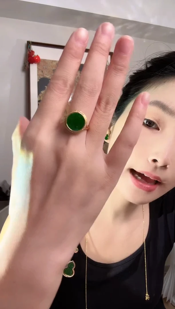 银S925镶嵌戒指翡翠戒指