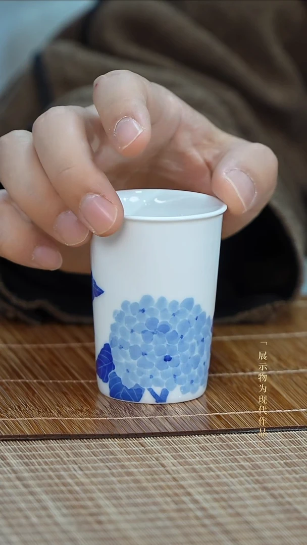 泥塑绣球小可乐杯八号