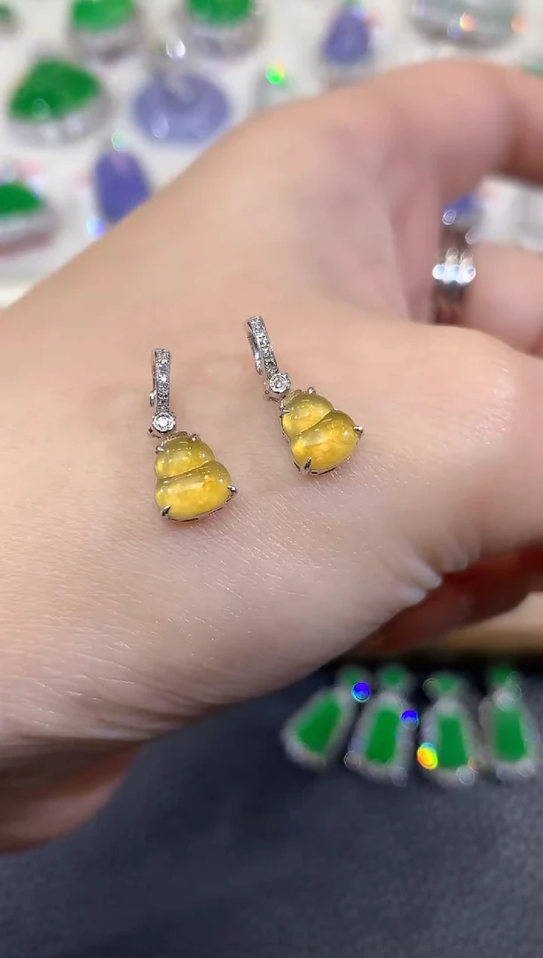 吊坠(不含链)18K金镶嵌翡翠A11 多样性发货一件