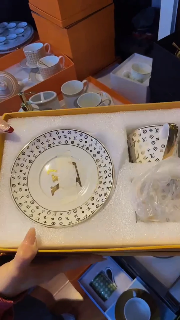 【闪购商品】鸿辉家品牌瓷器，京东包邮！