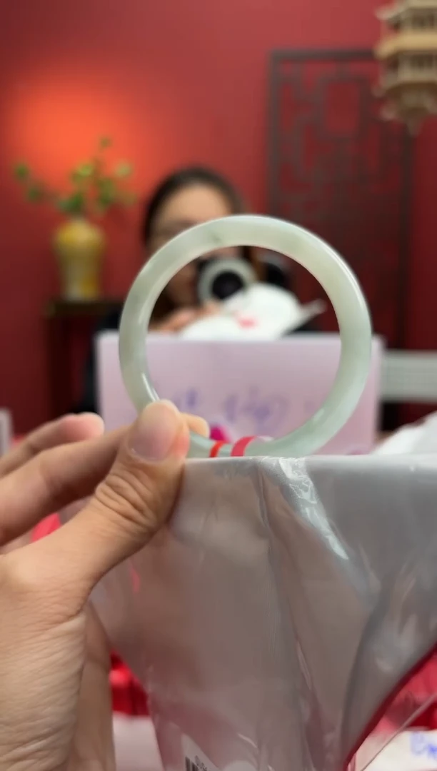 未镶嵌手镯（圆镯）翡翠翡翠手镯3