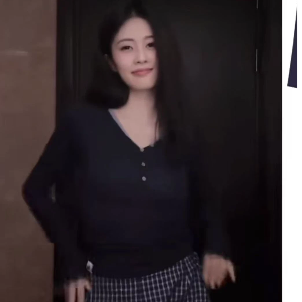 芮芮Rr-“辣妹上衣”明星同款长袖V领T恤撞色打底