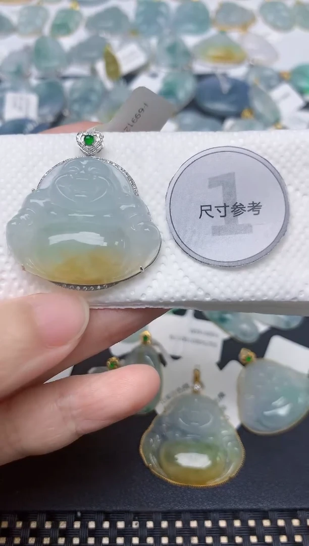 翡翠18K金镶嵌颈饰天然缅甸A货翡翠