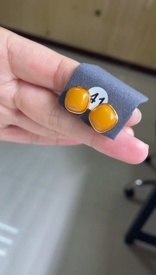 【闪购商品】蜜蜡耳饰银S925镶嵌0041