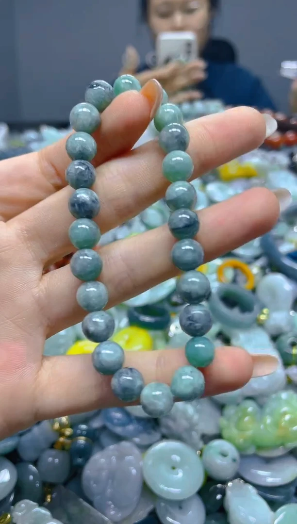 颈饰未镶嵌翡翠7MM/M/翡翠A货，一件也是批发价