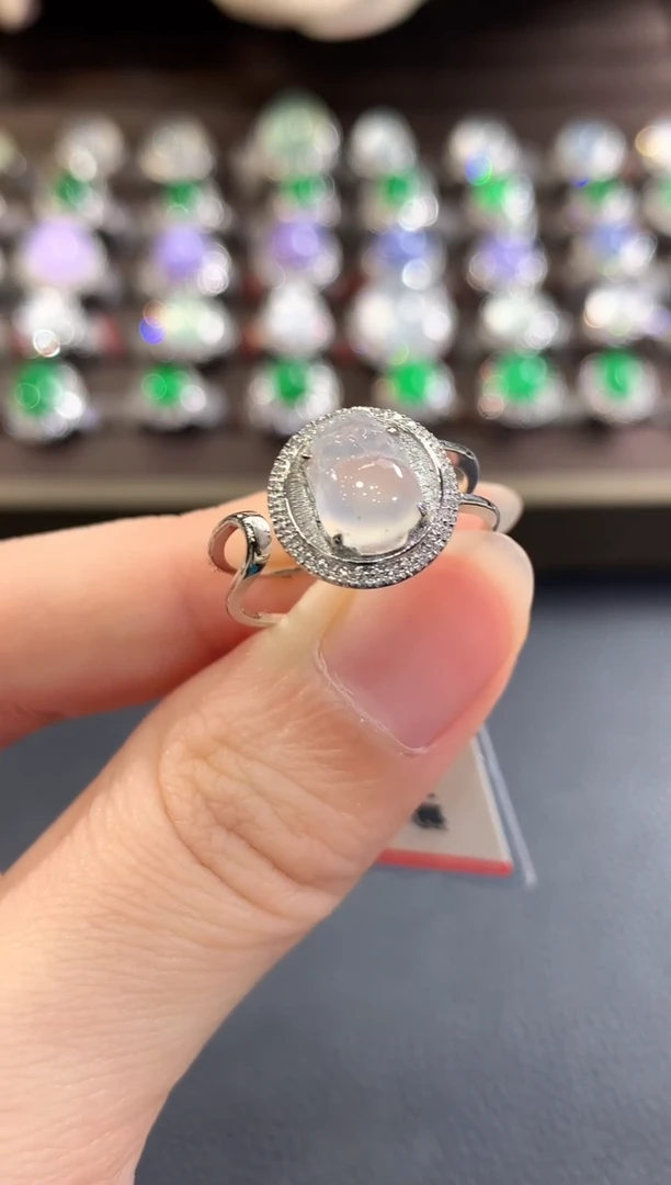 18K金镶嵌戒指翡翠d37