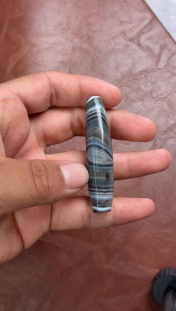 未镶嵌玛瑙/玉髓珠宝奇石噶玛珠宝