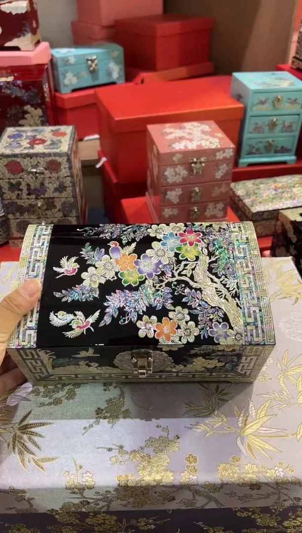 鱼锁满贝底·微瑕·弘贝雅螺钿漆器文化馆