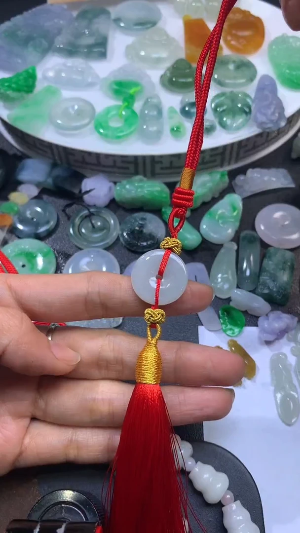 【闪购商品】翡翠挂件未镶嵌翡翠