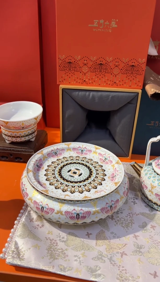 瓷片小乔闪购链接