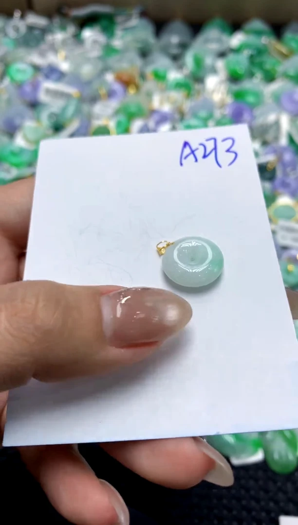 【闪购商品】翡翠颈饰18K金镶嵌1111111111111111