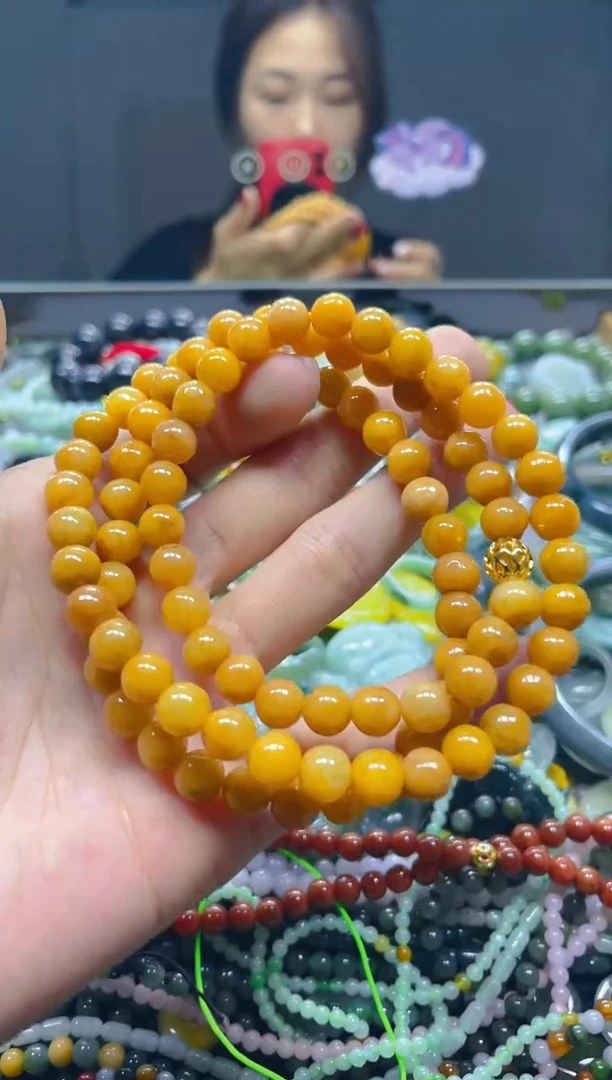 颈饰未镶嵌翡翠8MM/C/翡翠A货，一件也是批发价