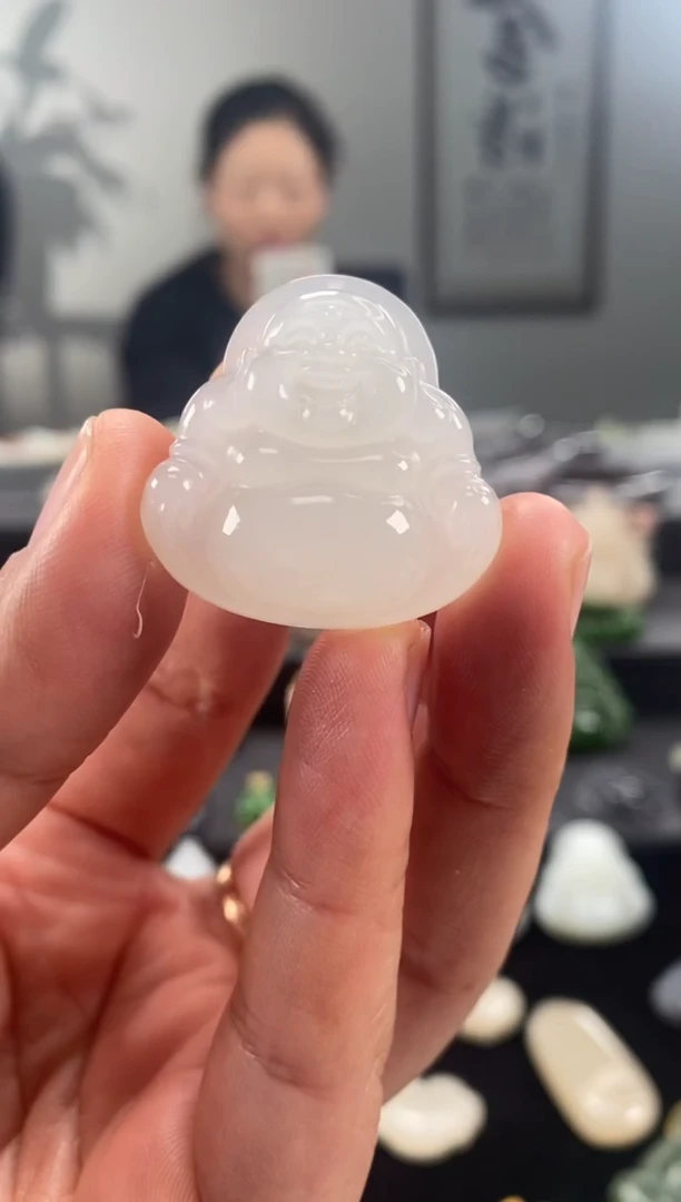 颈饰未镶嵌和田玉精品佛公