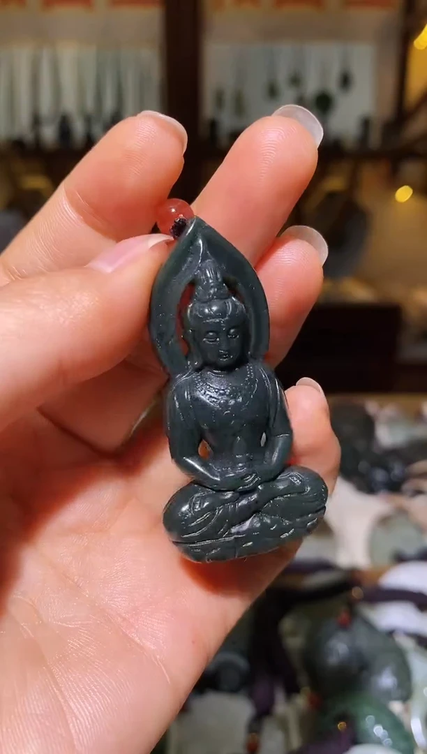 颈饰未镶嵌和田玉1