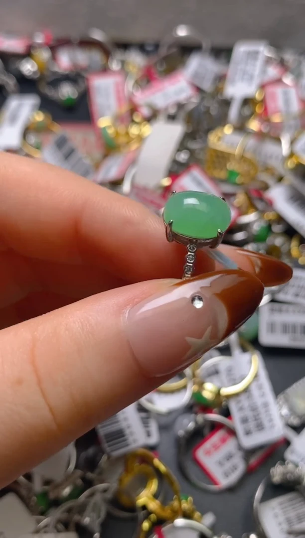 银S925镶嵌戒指翡翠百内无证书