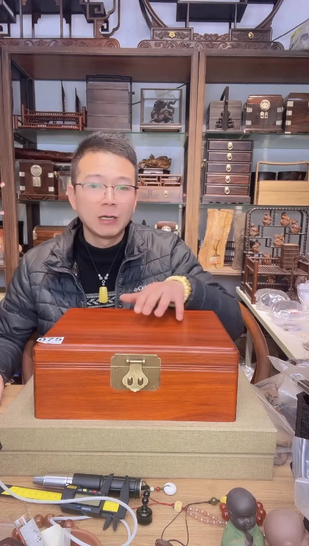 【闪购商品】乌木类书架075红花梨32公分大翻盖盒