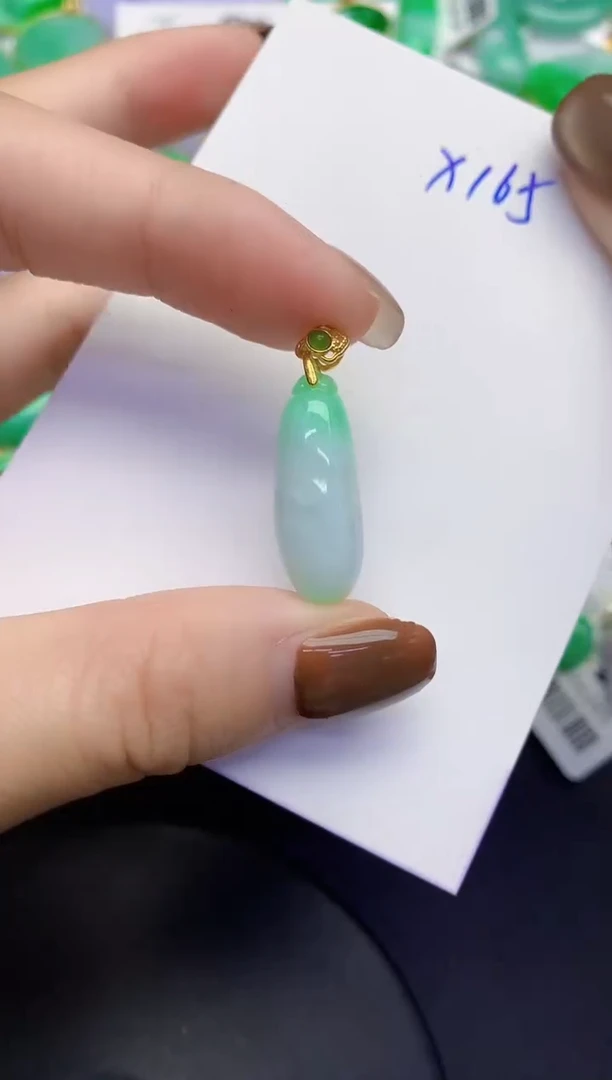 颈饰未镶嵌翡翠缅甸天然翡翠A货