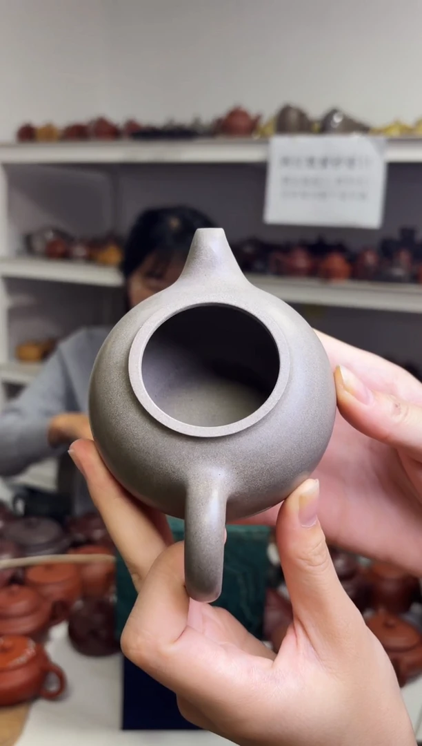 宜兴原矿紫砂壶宜兴原矿沙皮青紫砂壶微瑕