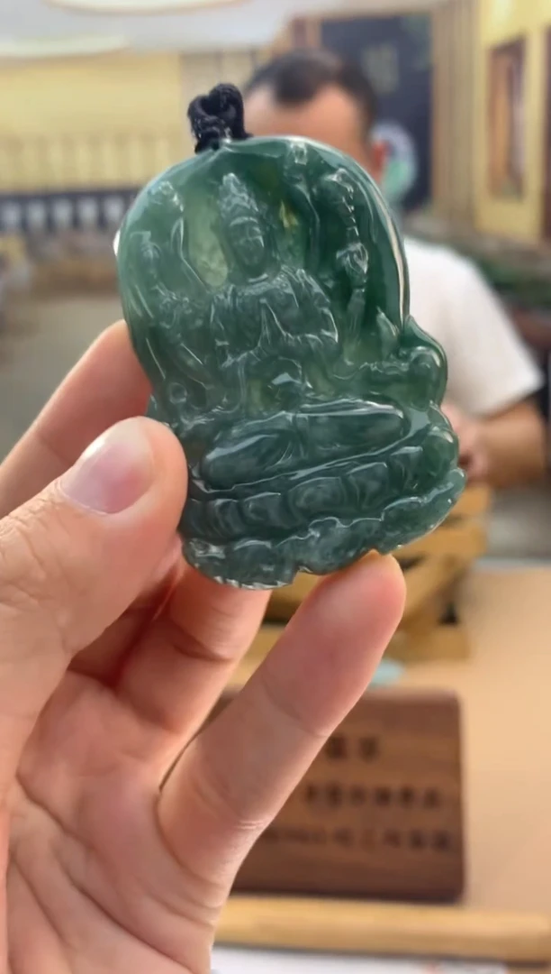 颈饰未镶嵌翡翠翡翠挂件 多样性发一件