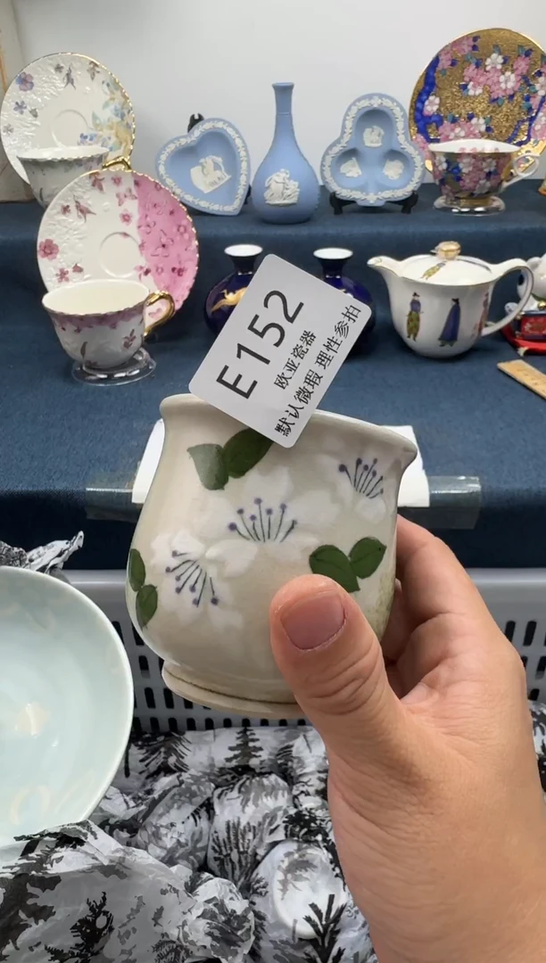 瓷片?**兔瓷片瓷片瓷片 E152