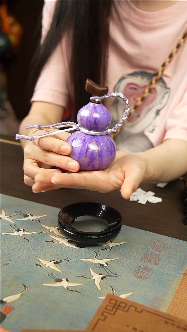 588号漂漆40ml开口小葫芦