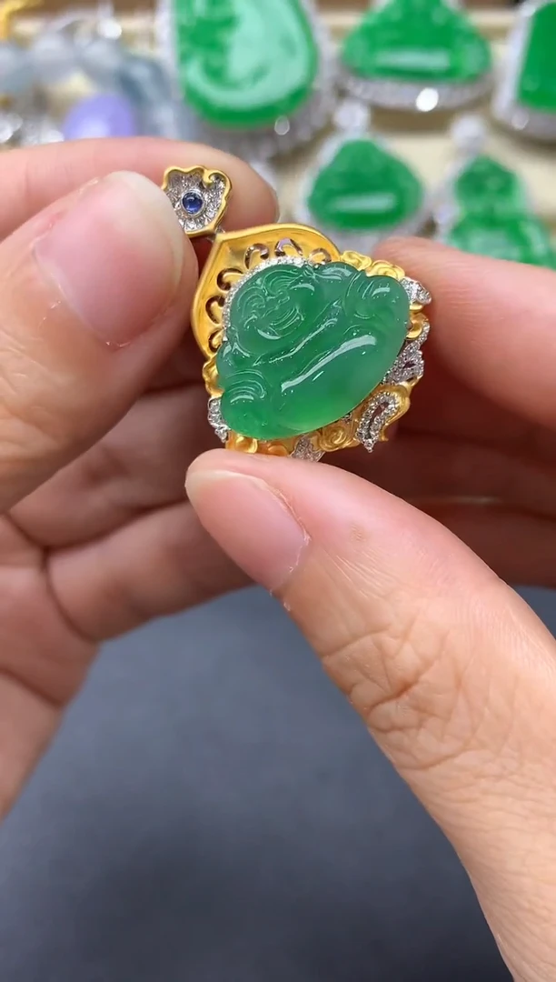 翡翠18K金镶嵌颈饰598-中国好珍宝