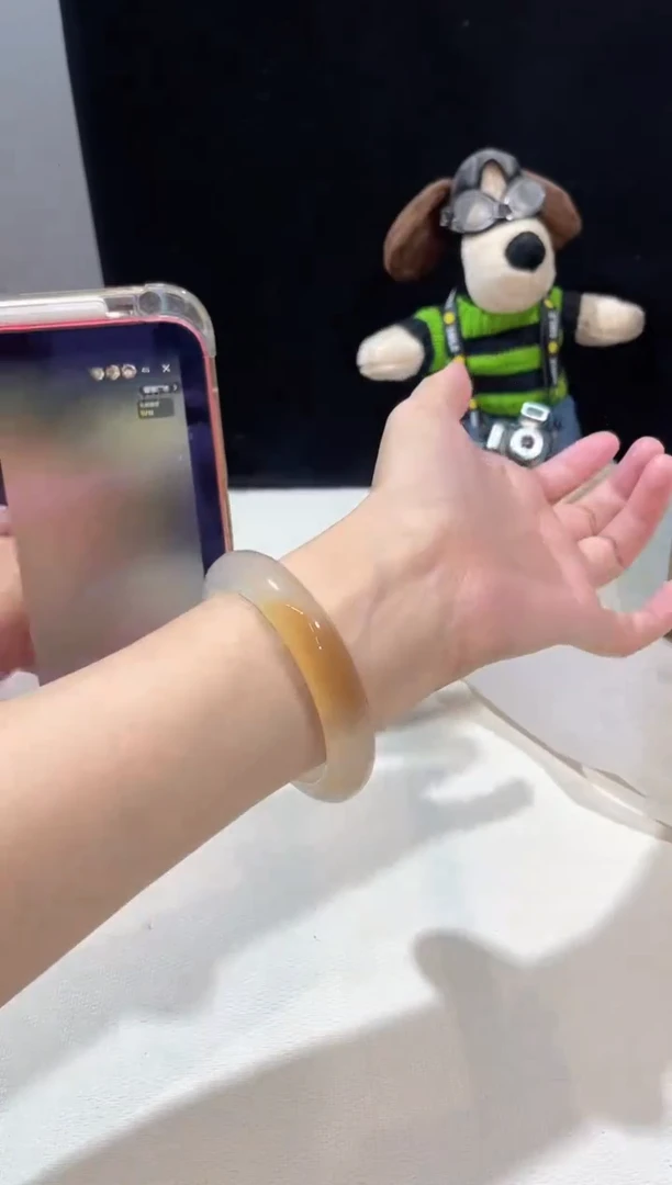 玛瑙/玉髓手镯未镶嵌56鉴赏期48小时