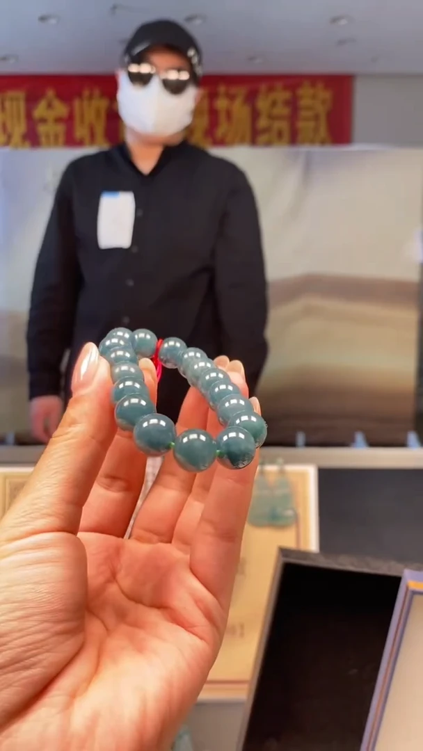 颈饰未镶嵌翡翠自***?********3