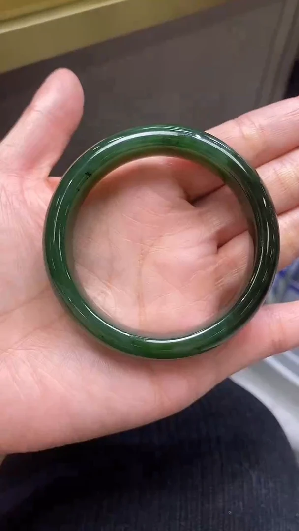 未镶嵌手镯和田玉（碧玉）w****0和田玉碧玉手镯53.3mm