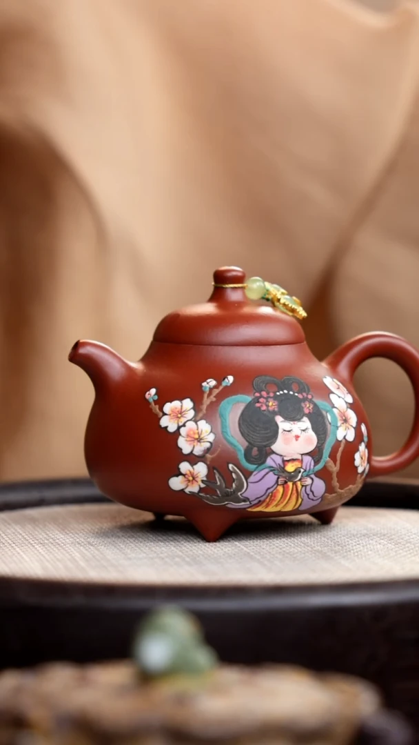 茶壶紫砂朱泥三足乳鼎泥绘唐美人