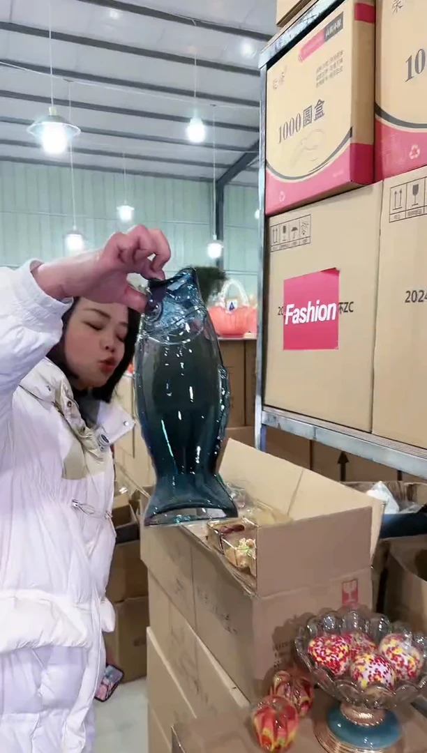 【闪购商品】有机玻璃优品花器W-早18