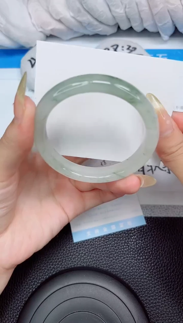 石英质玉手镯未镶嵌58-58.1