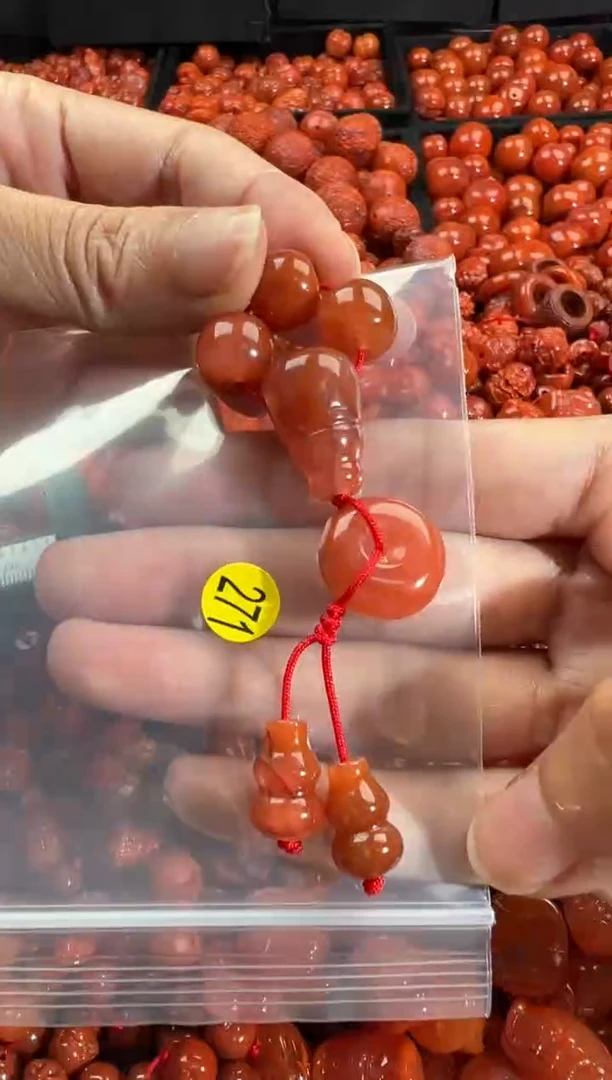 颈饰未镶嵌南红玛瑙1
