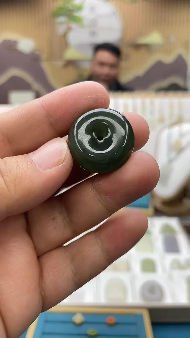 吊坠(不含链)未镶嵌和田玉约卡25mm平安扣