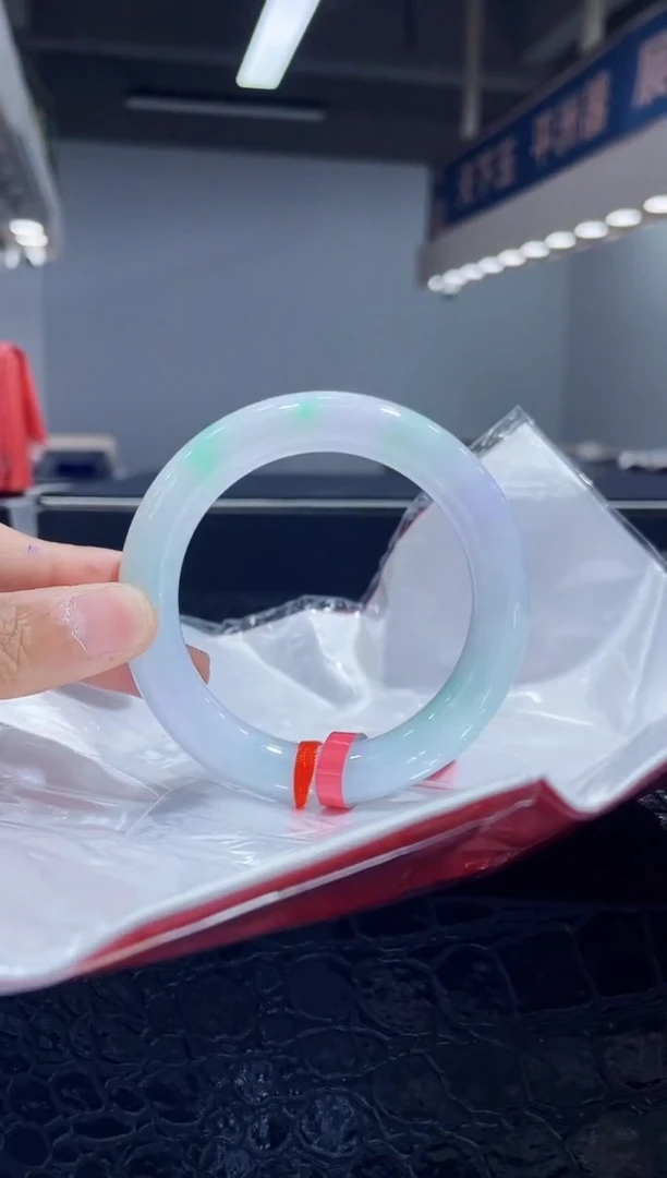 未镶嵌手镯翡翠7