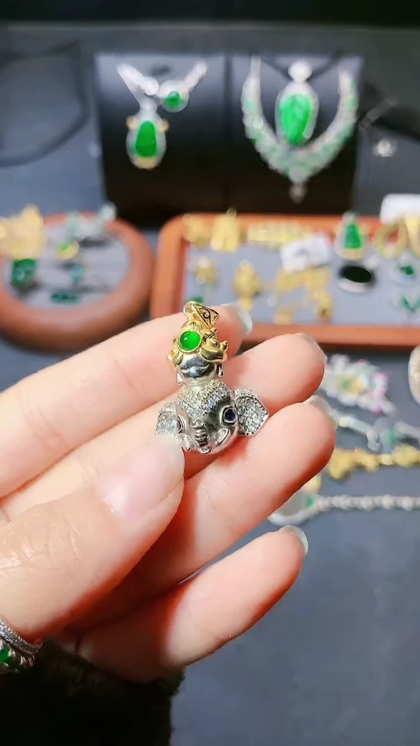 【闪购商品】翡翠颈饰银S925镶嵌吊坠