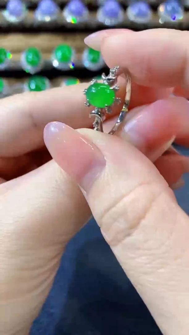 18K金镶嵌戒指翡翠A2