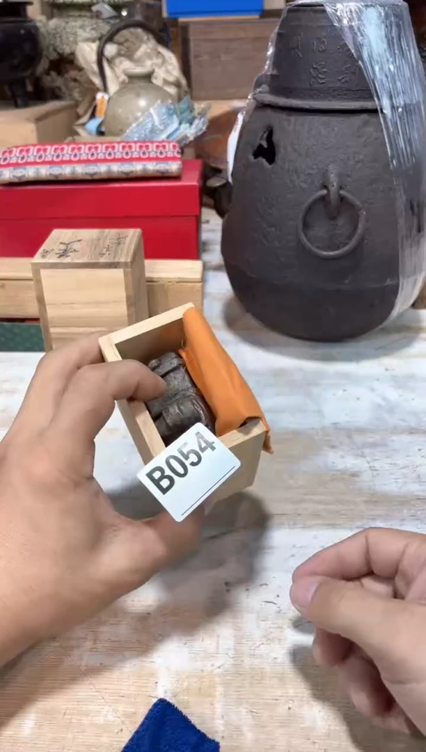 瓷片l****c直播定闪专用链接322