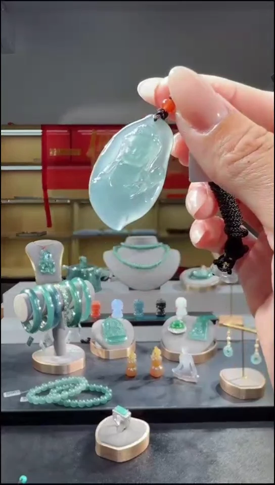 吊坠(不含链)未镶嵌翡翠观音