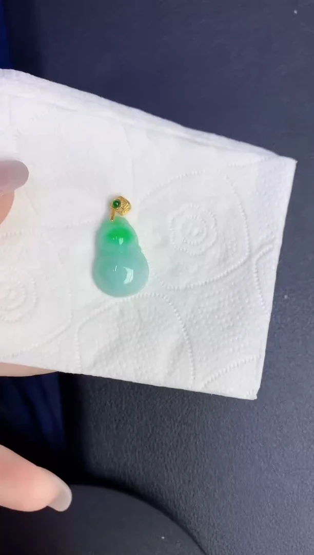 颈饰未镶嵌翡翠缅甸天然翡翠A货