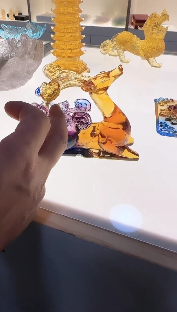 手工艺品琉璃一路有财