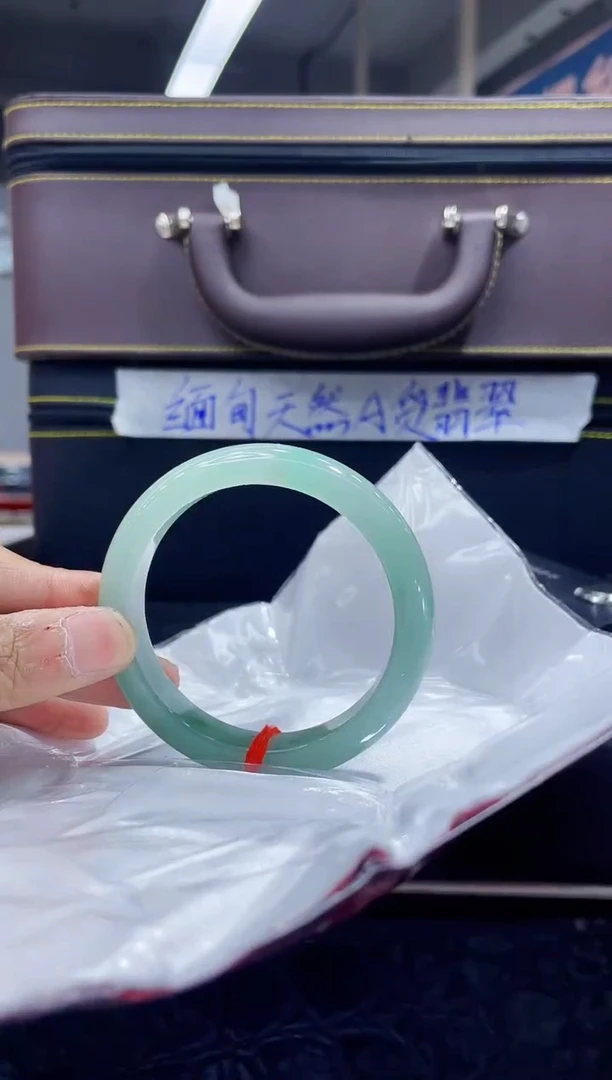 未镶嵌手镯翡翠6