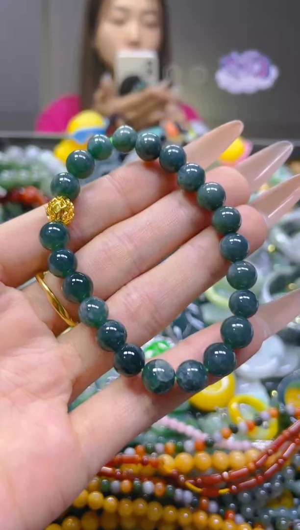 翡翠未镶嵌颈饰8MM/M/翡翠A货，一件也是批发价
